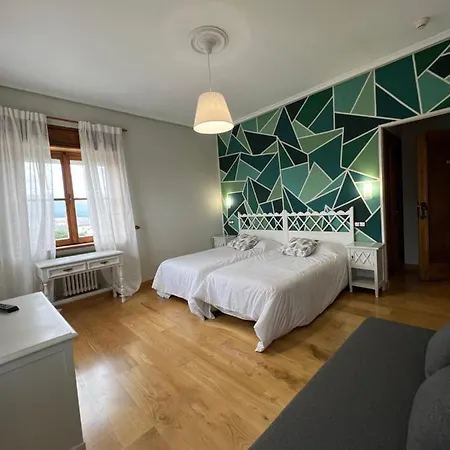 Regueiro Hotel Tox